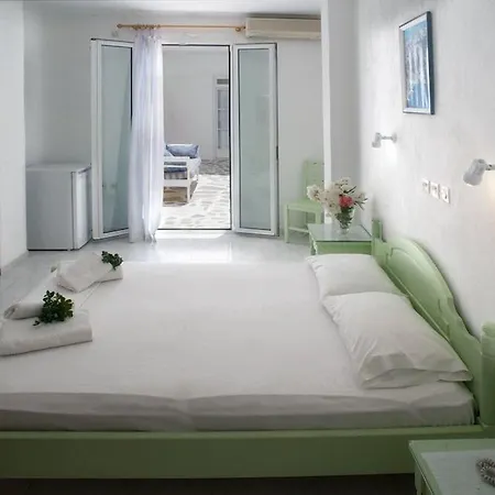 Poseidon Hotel 2*