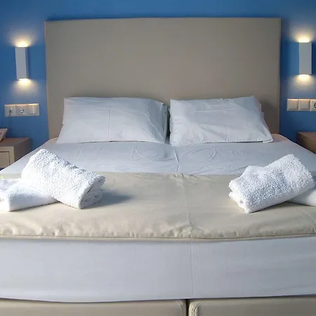 Poseidon Hotel 2*